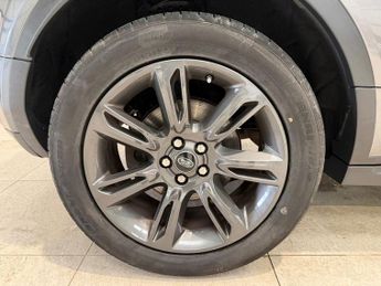 LAND ROVER RANGE ROVER EVOQUE 2.0 TD4 Landmark SUV 5dr Diesel Auto 4WD Euro 6 (s/s) (180 ps)