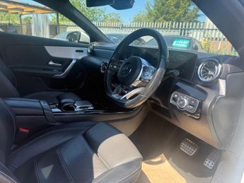 MERCEDES-BENZ CLA 2.0 CLA220 AMG Line (Premium) Coupe 4dr Petrol 7G-DCT Euro 6 (s/