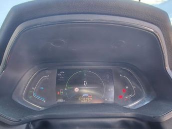 RENAULT CAPTUR 1.6 E-TECH evolution SUV 5dr Petrol Hybrid Auto Euro 6 (s/s) (14