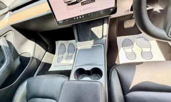 TESLA Model 3 Auto RWD 4dr