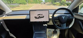 TESLA MODEL Y Auto RWD 5dr