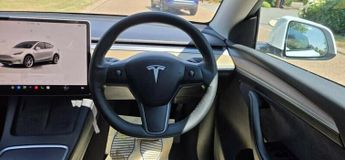 TESLA MODEL Y Auto RWD 5dr