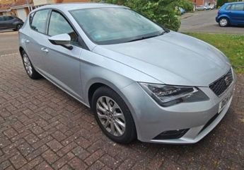 SEAT Leon 1.6 TDI CR SE Hatchback 5dr Diesel Manual Euro 5 (s/s) (105 ps)