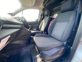 FORD TRANSIT CONNECT 1.5 TDCi 220 L1 H1 5dr