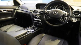 MERCEDES-BENZ C CLASS 1.6 C180 BlueEfficiency Executive SE Estate 5dr Petrol G-Tronic+