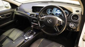 MERCEDES-BENZ C CLASS 1.6 C180 BlueEfficiency Executive SE Estate 5dr Petrol G-Tronic+