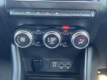 RENAULT CAPTUR 1.3 TCe S Edition SUV 5dr Petrol EDC Euro 6 (s/s) (140 ps)