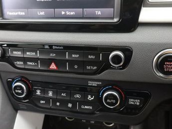 KIA NIRO 1.6h GDi First Edition SUV 5dr Petrol Hybrid DCT Euro 6 (s/s) (1
