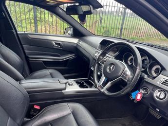 MERCEDES-BENZ E CLASS 2.1 E220 BlueTEC AMG Night Edition Saloon 4dr Auto Diesel G-Tron