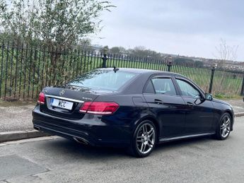 MERCEDES-BENZ E CLASS 2.1 E220 BlueTEC AMG Night Edition Saloon 4dr Auto Diesel G-Tron