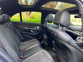 MERCEDES-BENZ E-CLASS 2.0 E220d AMG Line (Premium Plus) Saloon 4dr Auto Diesel G-Troni