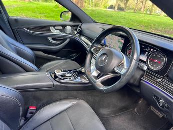 MERCEDES-BENZ E-CLASS 2.0 E220d AMG Line (Premium Plus) Saloon 4dr Auto Diesel G-Troni
