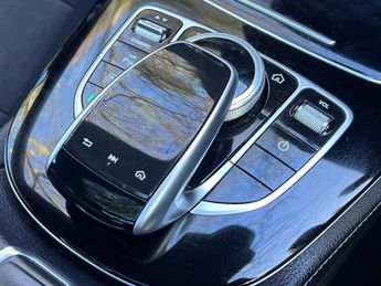 MERCEDES-BENZ E-CLASS 2.0 E220d AMG Line (Premium Plus) Saloon 4dr Auto Diesel G-Troni