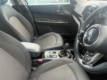 MINI COUNTRYMAN 1.5 Cooper Classic SUV 5dr Petrol Steptronic Euro 6 (s/s) (136 p