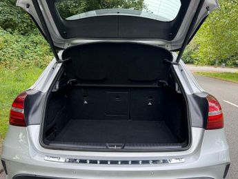 MERCEDES-BENZ GLA 2.1 GLA220d AMG Line (Premium) SUV 5dr Auto Diesel 7G-DCT 4MATIC