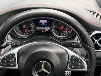 MERCEDES-BENZ GLA 2.1 GLA220d AMG Line (Premium) SUV 5dr Auto Diesel 7G-DCT 4MATIC