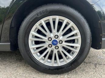 FORD GALAXY 2.0 TDCi Zetec MPV 5dr Diesel Powershift Euro 6 (s/s) (150 ps)