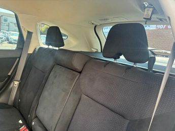 HONDA CR-V 2.2 i-DTEC SE SUV 5dr Diesel Manual 4WD Euro 5 (s/s) (150 ps)