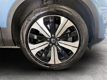 VOLVO C40 Recharge 69kWh Plus SUV 5dr Electric Auto (231 ps)