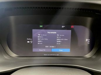 VOLVO C40 Recharge 69kWh Plus SUV 5dr Electric Auto (231 ps)