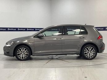 VOLKSWAGEN GOLF 1.6 TDI BlueMotion Tech SE Hatchback 5dr Diesel Manual Euro 6 (s