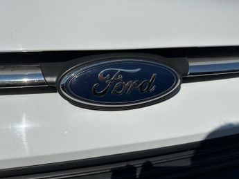 FORD TRANSIT CONNECT 1.5 TDCi 200 Limited Panel Van 5dr Diesel Manual L1 H1 (119 g/km