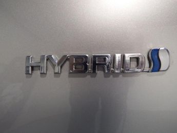 TOYOTA YARIS 1.5 VVT-h T Spirit Hatchback 5dr Petrol Hybrid CVT Euro 5 (101 p
