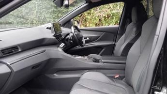 PEUGEOT 5008 1.5 BlueHDi Allure Premium + SUV 5dr Diesel EAT Euro 6 (s/s) (13