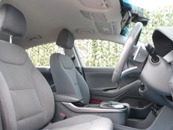 HYUNDAI IONIQ 38.3kWh Premium Hatchback 5dr Electric Auto (136 ps)