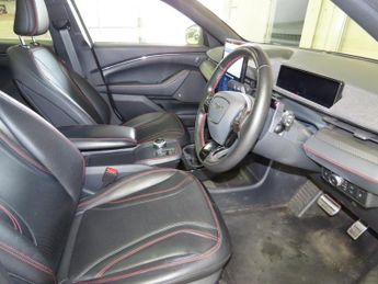FORD MUSTANG MACH-E Extended Range 91kWh SUV 5dr Electric Automatic AWD (351 ps)