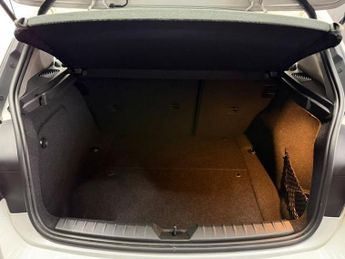 BMW 1 SERIES 2.0 120d Sport Hatchback 5dr Diesel Auto xDrive Euro 6 (s/s) (19