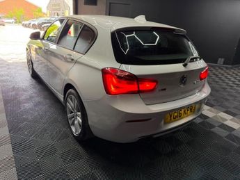 BMW 1 SERIES 2.0 120d Sport Hatchback 5dr Diesel Auto xDrive Euro 6 (s/s) (19