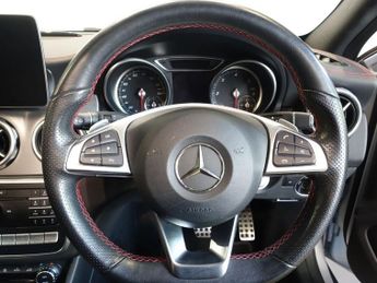 MERCEDES-BENZ GLA 2.1 GLA220d AMG Line (Premium Plus) SUV 5dr Diesel 7G-DCT 4MATIC