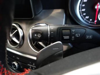 MERCEDES-BENZ GLA 2.1 GLA220d AMG Line (Premium Plus) SUV 5dr Diesel 7G-DCT 4MATIC