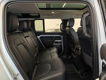 LAND ROVER DEFENDER 110 3.0 D250 MHEV XS Edition SUV 5dr Diesel Auto 4WD Euro 6 (s/s) (2