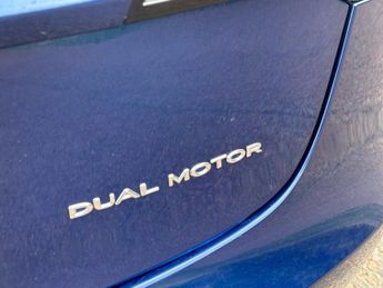 TESLA Model 3 (Dual Motor) Long Range Saloon 4dr Electric Auto 4WDE (346 ps)