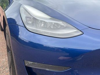 TESLA Model 3 (Dual Motor) Long Range Saloon 4dr Electric Auto 4WDE (346 ps)
