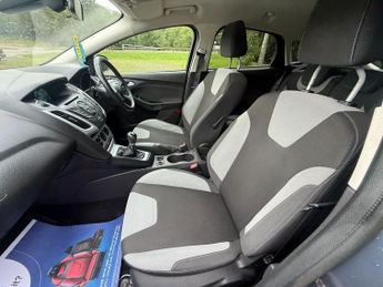 FORD FOCUS 1.0T EcoBoost Zetec Hatchback 5dr Petrol Manual Euro 5 (s/s) (10
