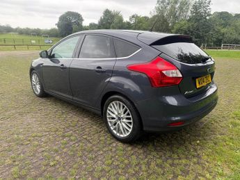 FORD FOCUS 1.0T EcoBoost Zetec Hatchback 5dr Petrol Manual Euro 5 (s/s) (10