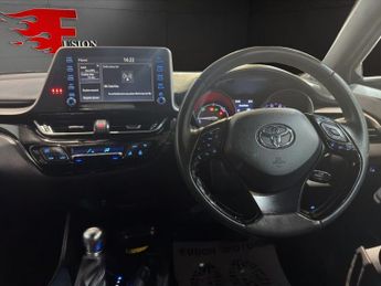 TOYOTA C-HR 1.8 VVT-h GPF Icon SUV 5dr Petrol Hybrid CVT Euro 6 (s/s) (122 p