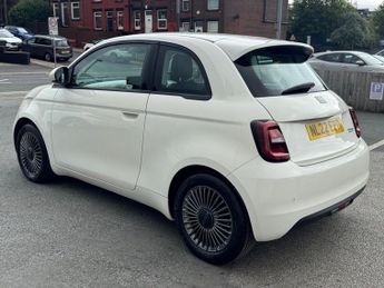 FIAT 500E 42kWh Icon Hatchback 3dr Electric Auto (118 ps)