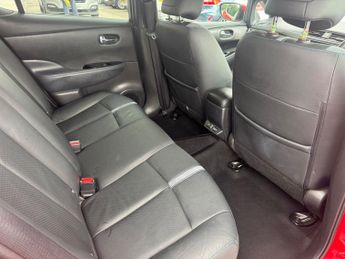 NISSAN LEAF 39kWh Tekna Hatchback 5dr Electric Auto (150 ps)