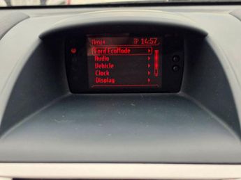 FORD FIESTA 1.25 Zetec Hatchback 3dr Petrol Manual (129 g/km, 81 bhp)