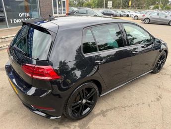 VOLKSWAGEN GOLF 2.0 TDI R-Line Hatchback 5dr Diesel DSG Euro 6 (s/s) (150 ps)