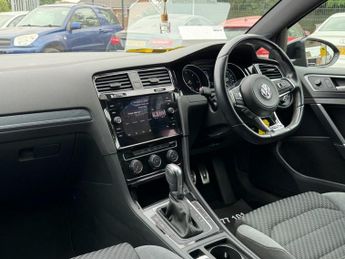VOLKSWAGEN GOLF 2.0 TDI R-Line Hatchback 5dr Diesel DSG Euro 6 (s/s) (150 ps)