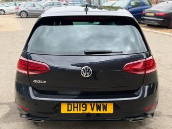 VOLKSWAGEN GOLF 2.0 TDI R-Line Hatchback 5dr Diesel DSG Euro 6 (s/s) (150 ps)