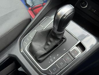 VOLKSWAGEN GOLF SV 1.5 TSI EVO SE MPV 5dr Petrol DSG Euro 6 (s/s) (130 ps)