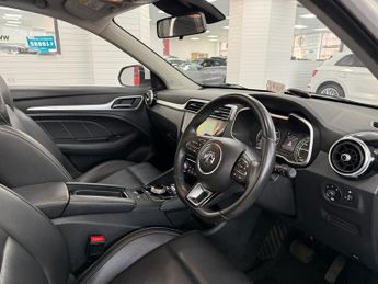 MG MG ZS 44.5kWh Exclusive SUV 5dr Electric Auto (143 ps)