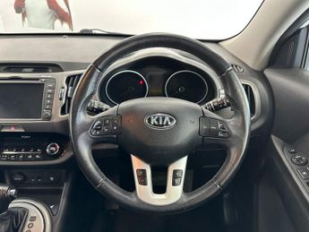 KIA SPORTAGE 2.0 CRDi KX-3 SUV 5dr Diesel Auto AWD Euro 5 (134 bhp)