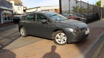 VOLKSWAGEN GOLF 1.5 eTSI MHEV Life Hatchback 5dr Petrol Hybrid DSG Euro 6 (s/s) 